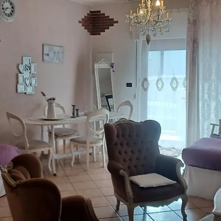 Loft A Pochi Passi Dal Mare بيت للعطل بوزالو